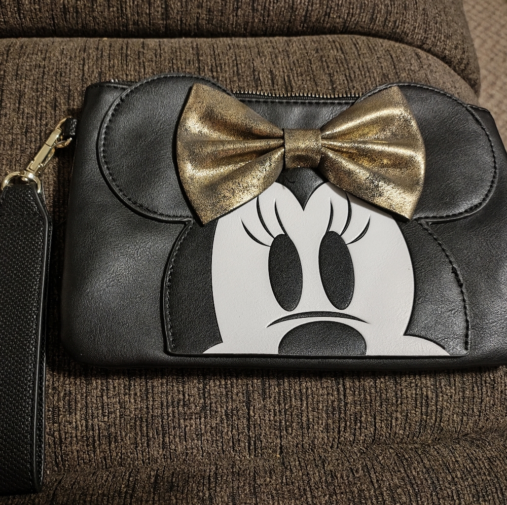 Disney Minnie Mouse Wristlet